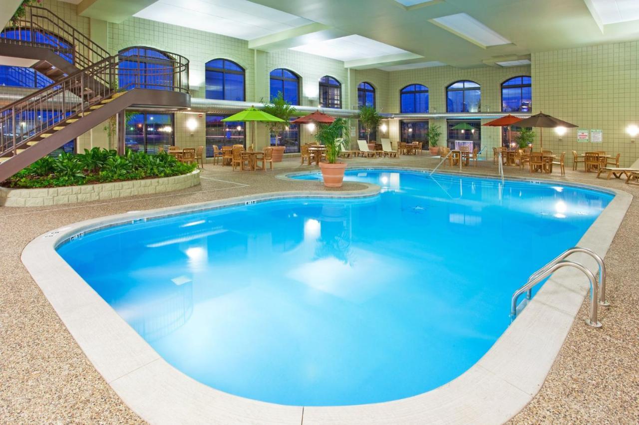 Holiday Inn Midland By Ihg Eksteriør bilde