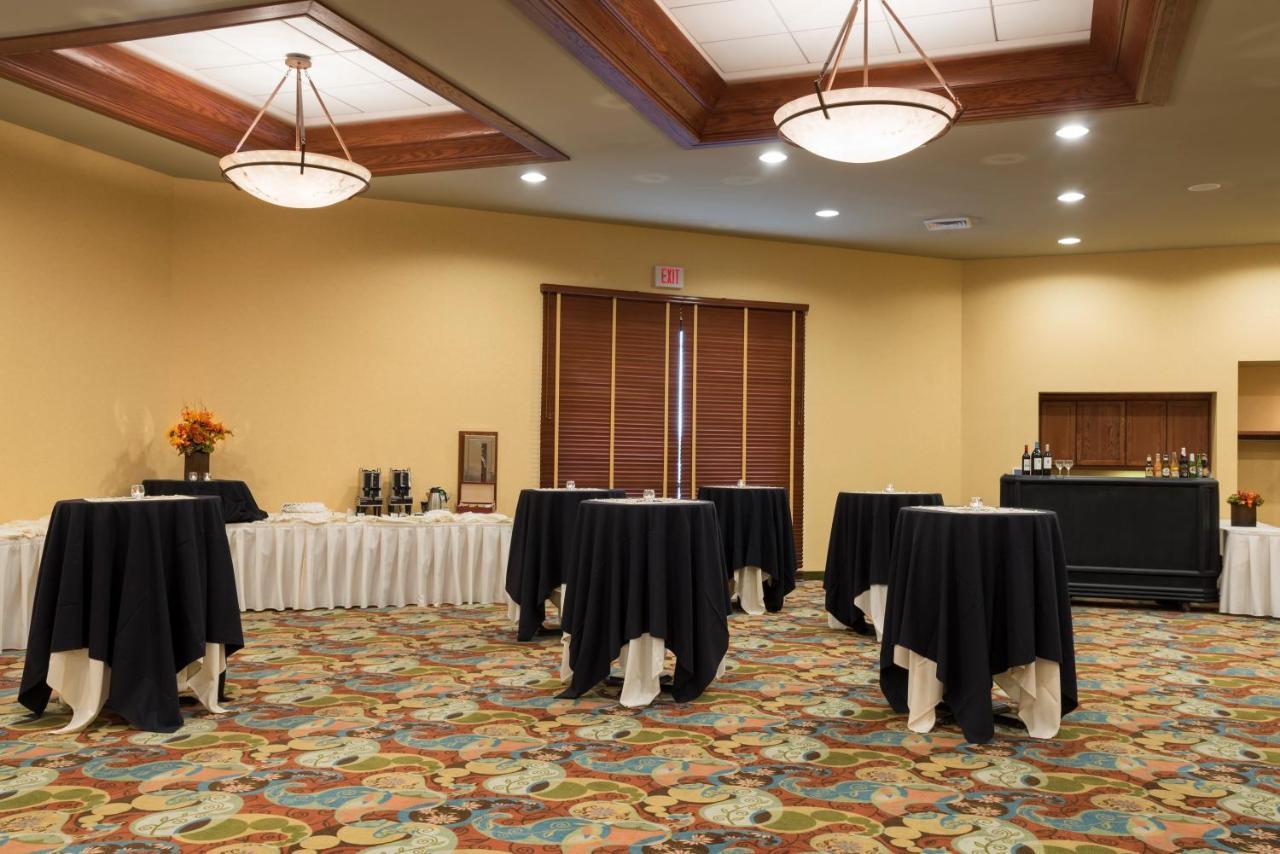 Holiday Inn Midland By Ihg Eksteriør bilde