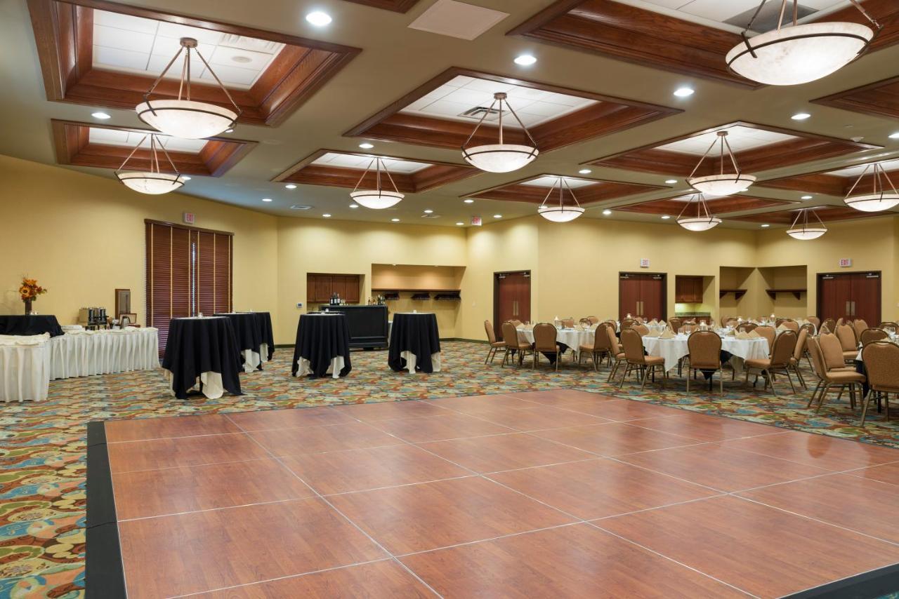Holiday Inn Midland By Ihg Eksteriør bilde