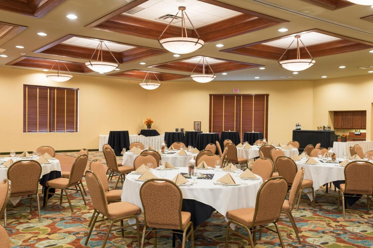 Holiday Inn Midland By Ihg Eksteriør bilde